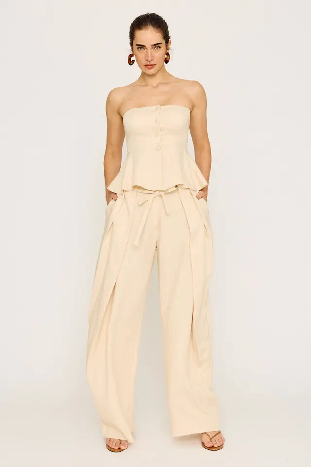 Calça Wide Leg com Cinto Nayara de Linho
